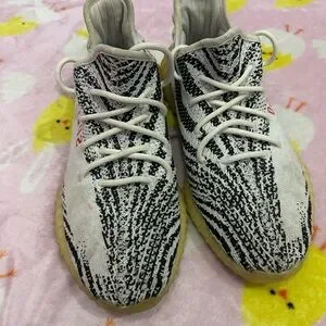 Yeezy Black and White Athletic Shoes with Zebra Pattern DS ADIDAS YEEZY 350 V2 ZEBRA WHITE BLACK sz 9 CP9654 | eBay main image 2